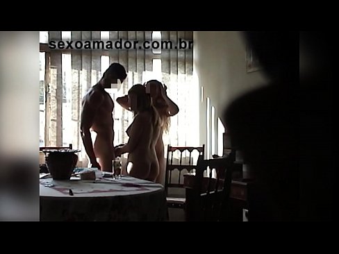 ❤️ Sekso draugės kviečia milžinišką vyrą ir seksą trise su juo ❤❌ Kietas porno prie mūsų ☑